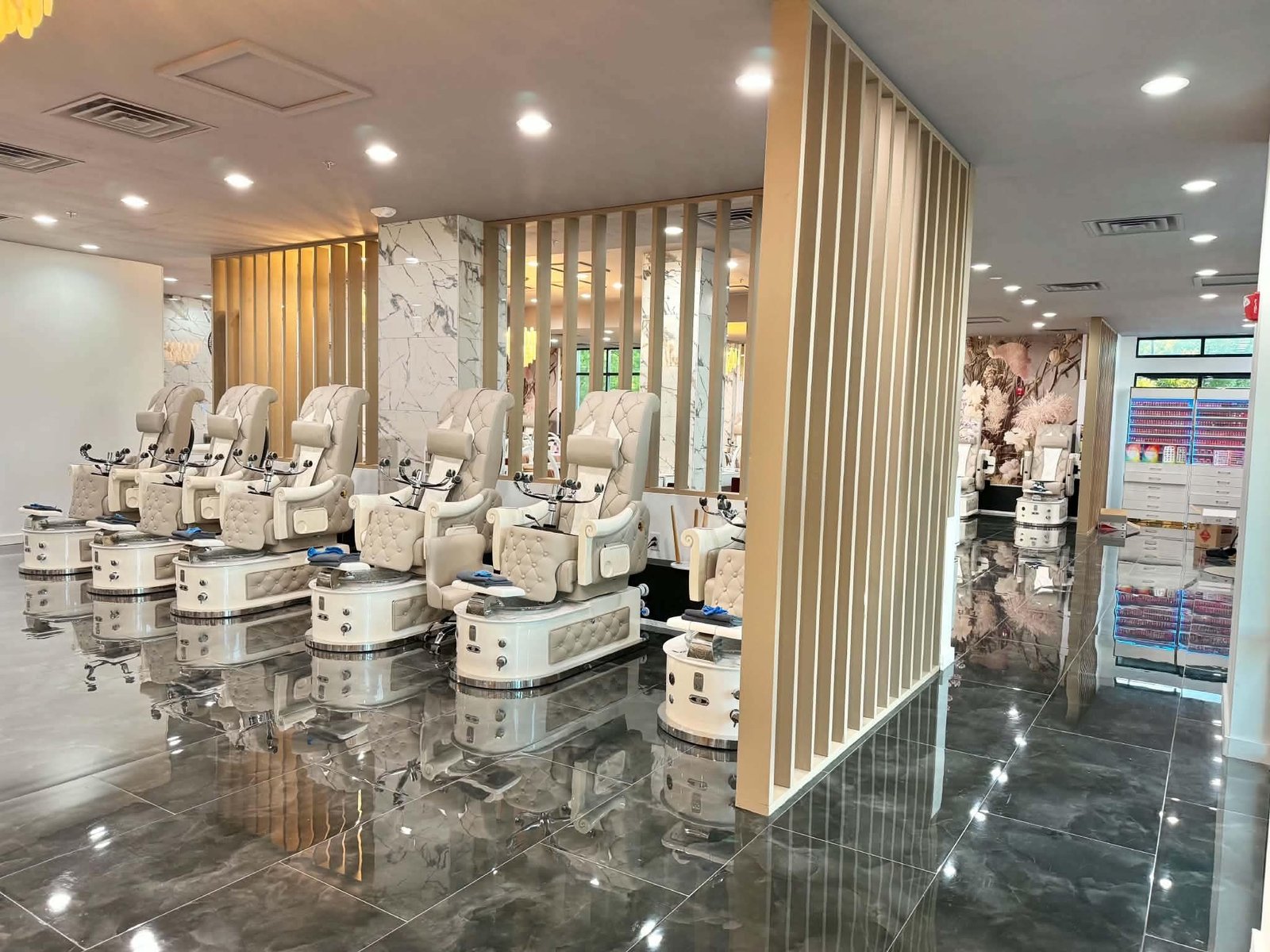 Mimosas Nail Bar - Mooresville salon experience in Mooresville